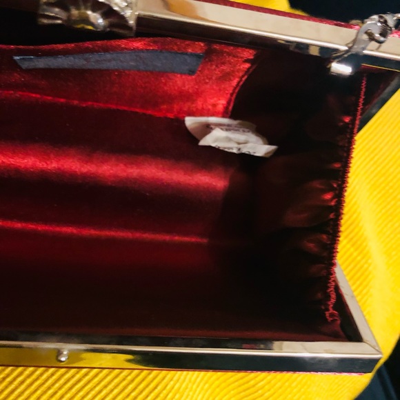 Jendi Satin Burgundy Red Evening Clutch/Bag ~ NEW - Picture 2 of 10